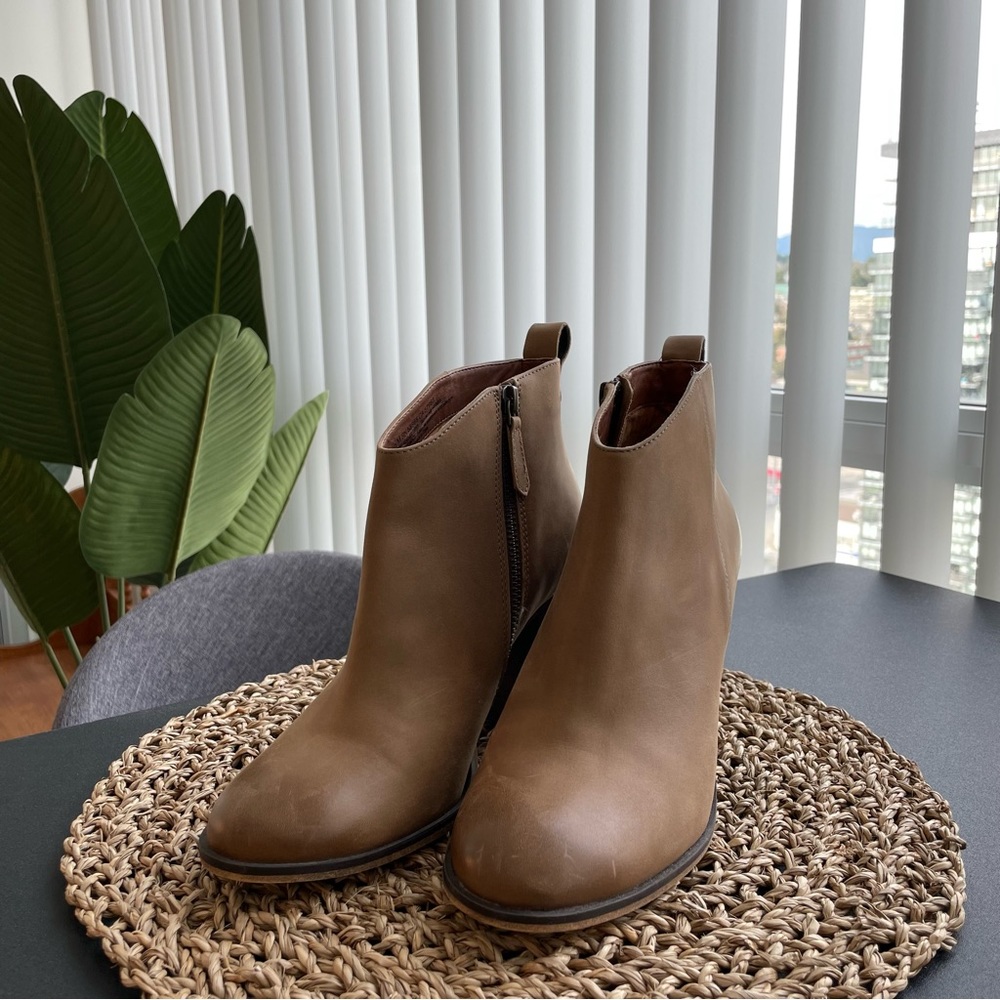 BP Lance Leather Block Heel Bootie